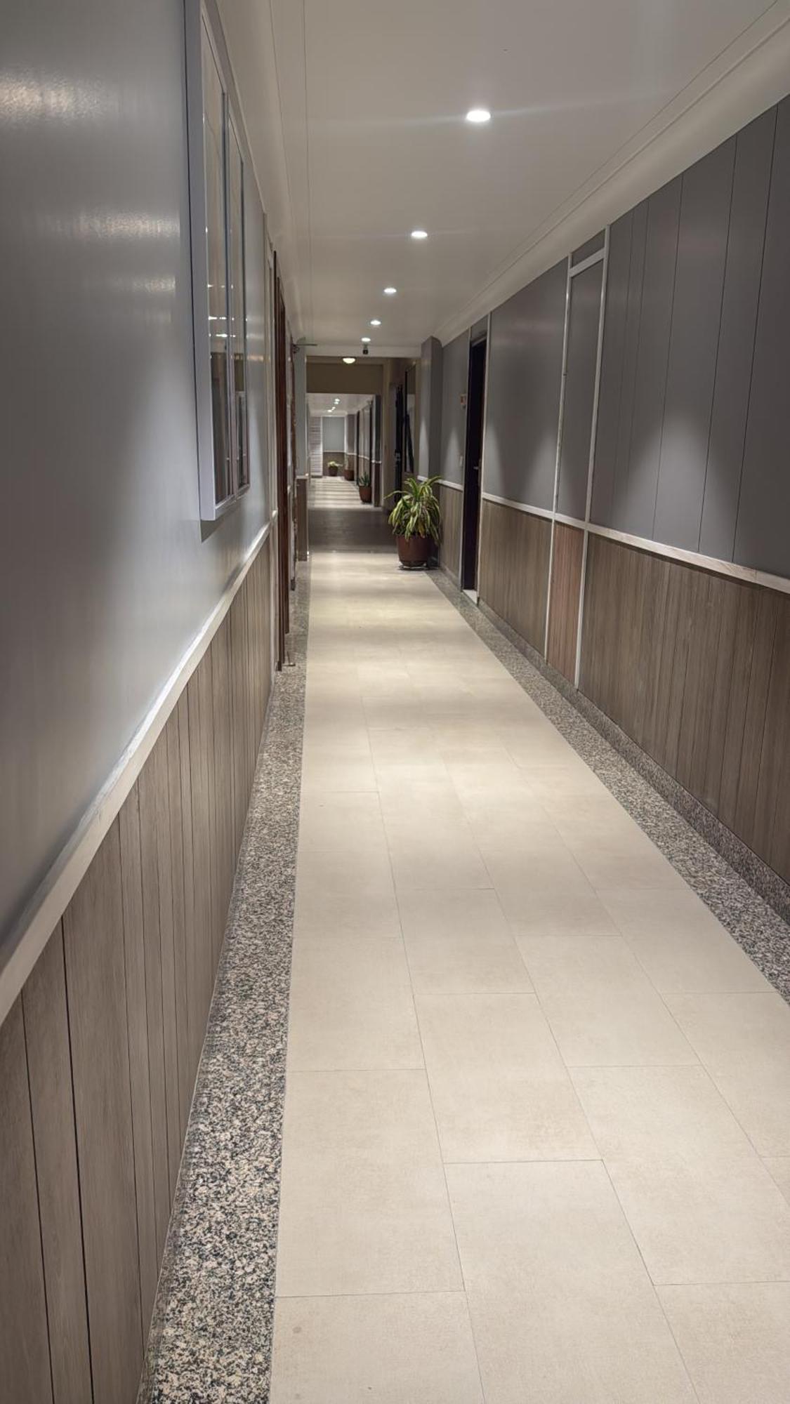 Luxury Aloha Majestic Apartments Rišikéš Exteriér fotografie
